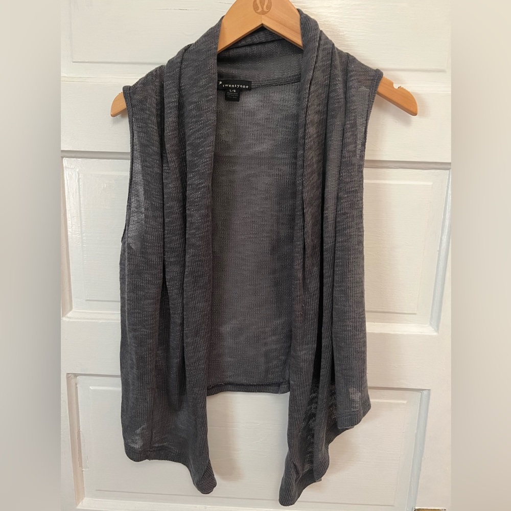 Forever 21 Gray Knit Vest Sheer Loose Fit Draped Open Front Sleeveless Large